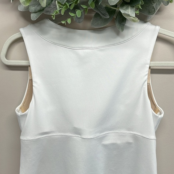 Athleta Inner Strength Built In Bra Tank Top White 36C - Picture 5 of 16